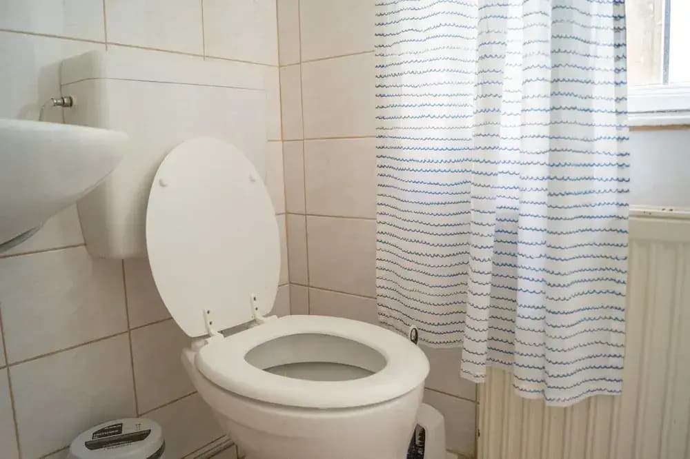 Timeless 2BR Near Downtown - photo 18