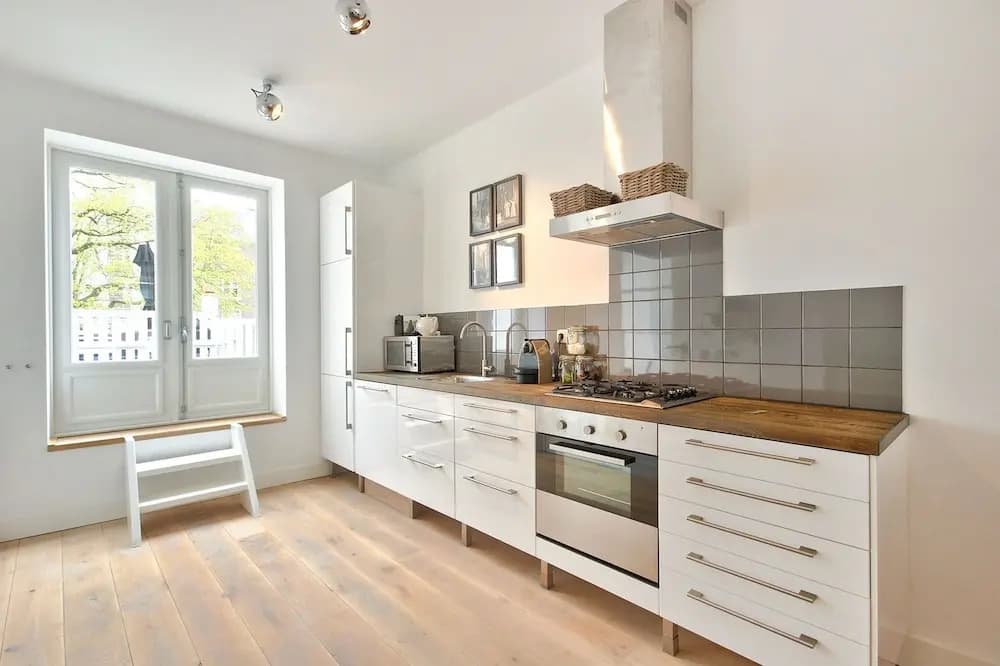 2 Bedroom Apartment In City Centre - photo 13