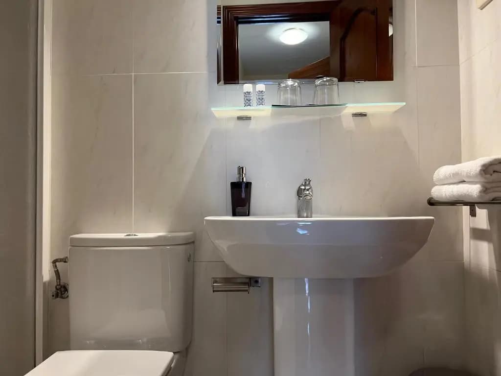 THC Hostal Bergantin - photo 6