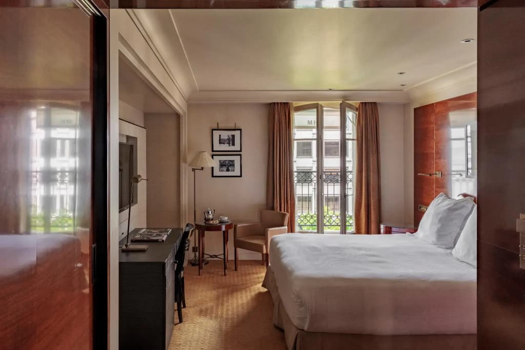 Hôtel Montaigne - photo 3