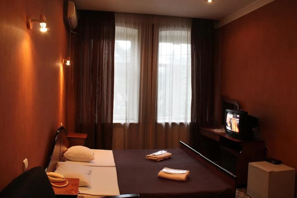 BY Universal Hotel - photo 11