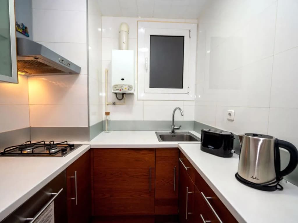 Barcelona Centric Apartment - photo 13