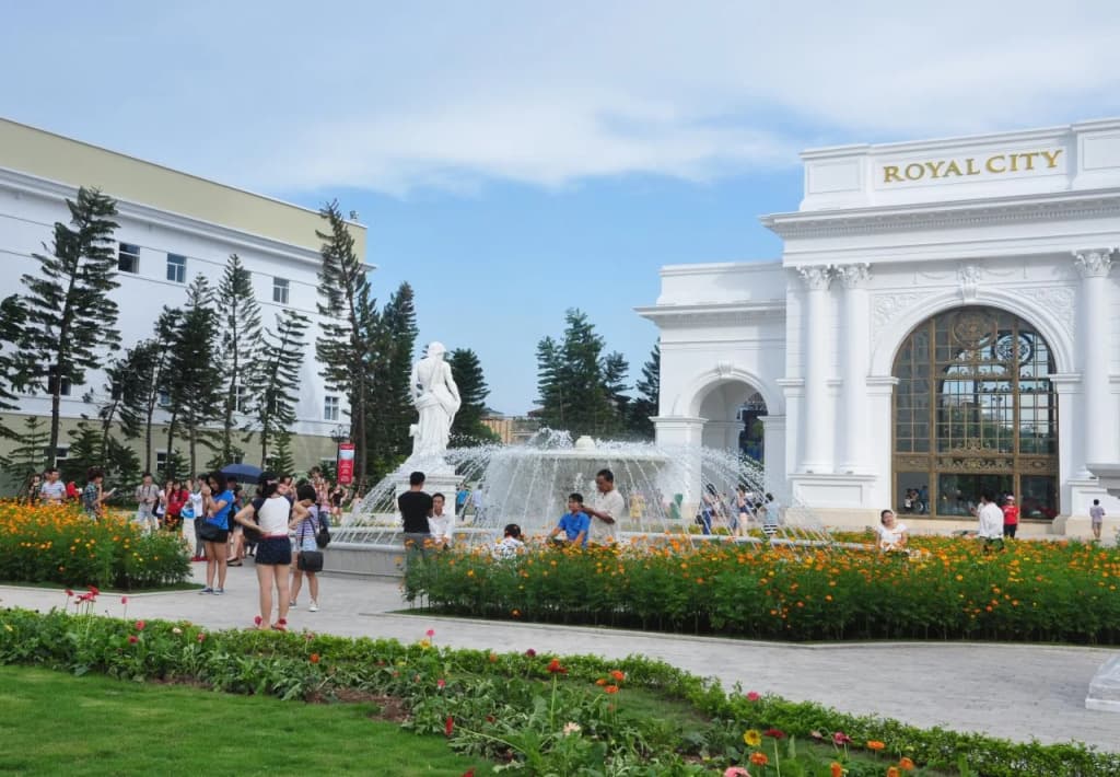 Vinhomes Royal City - photo 17