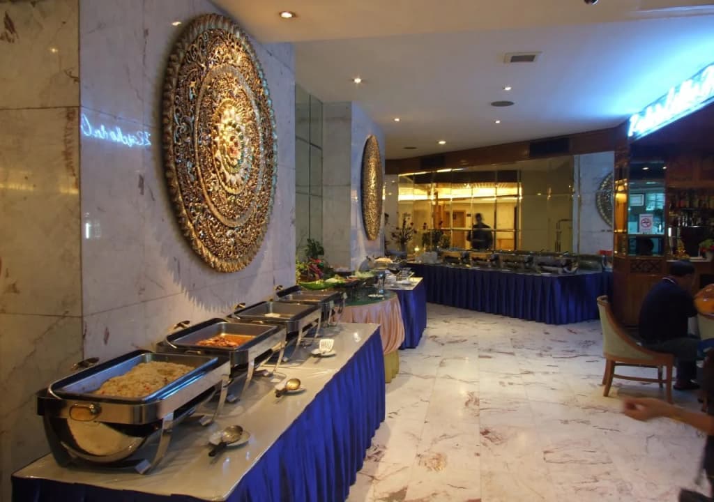 Ratchada City Hotel - photo 18