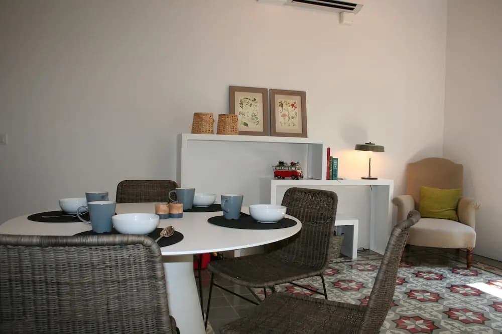 Avenida Apartments Sepulveda - main photo