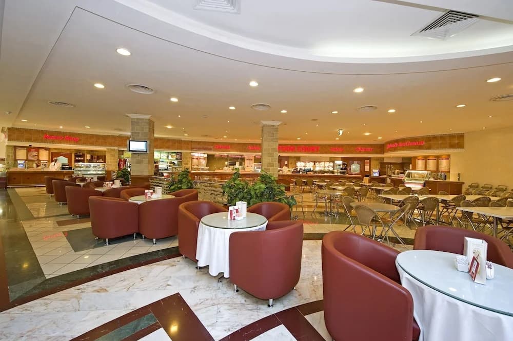 Al Bustan Center & Residence Hotel - photo 19