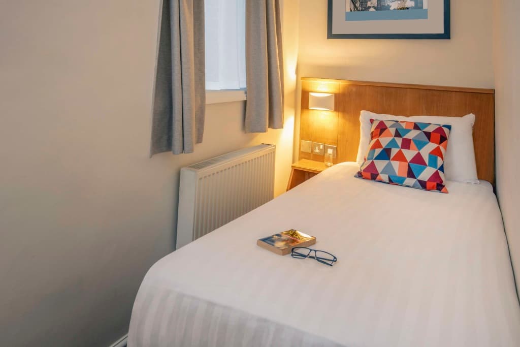 Queensway Hotel Sure Hotel Collection By Best Western - photo 4
