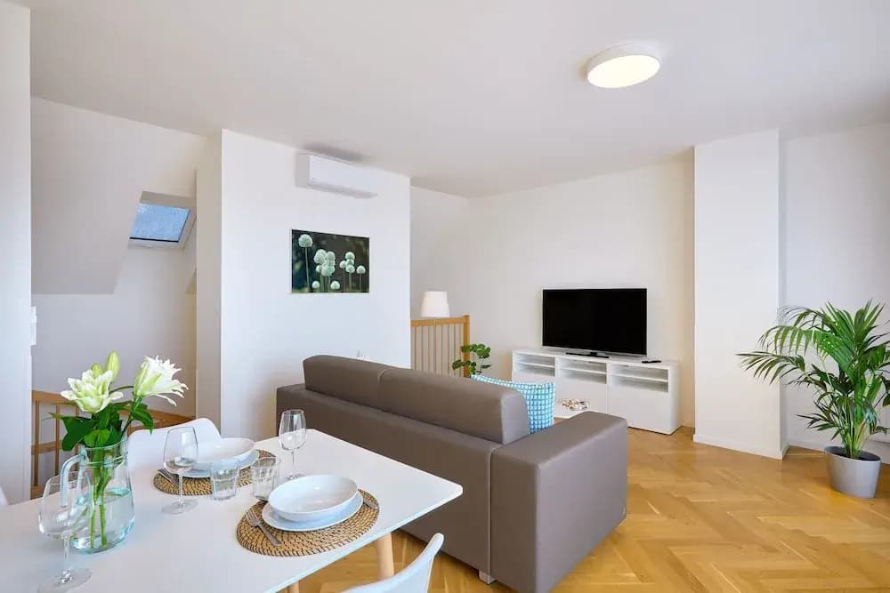 DownTown Suites Rubesova - photo 20