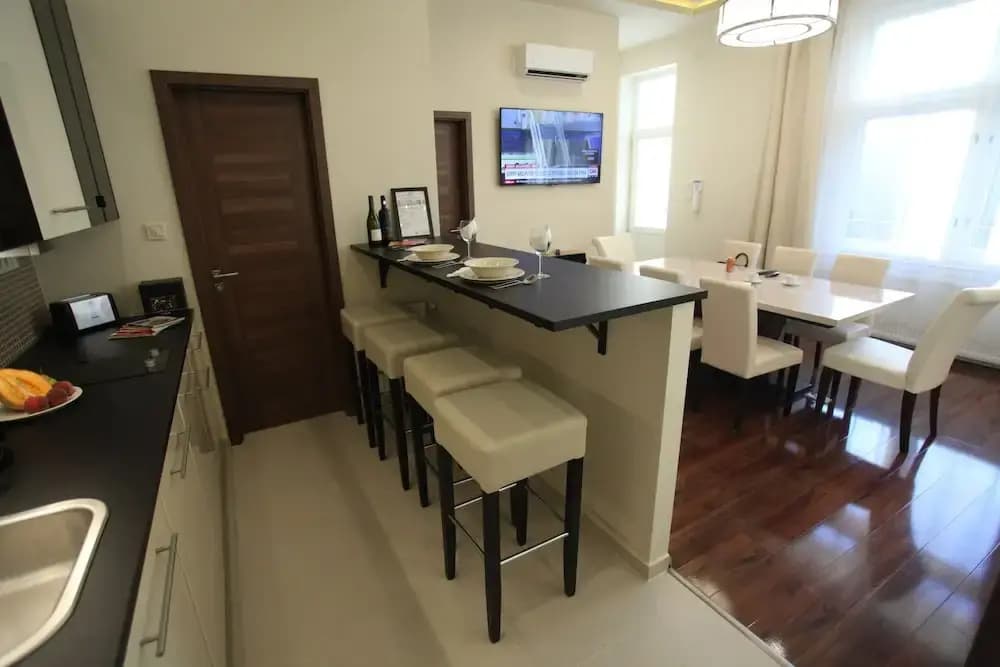 Dfive Apartments - Little Boss - photo 14