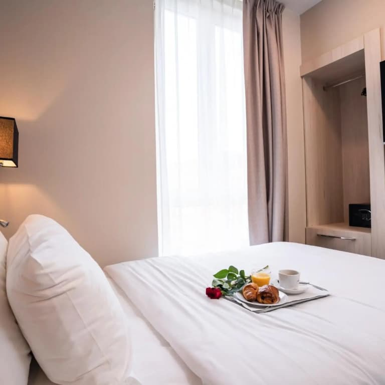 Hotel Univers - photo 36