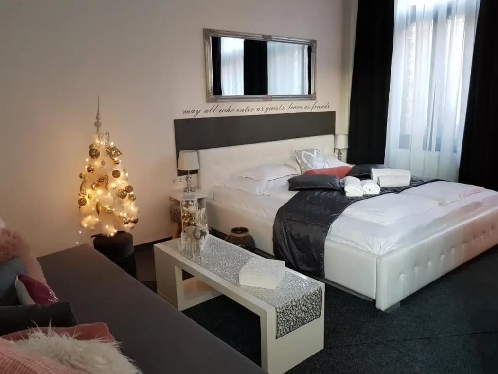 Modern flat in city center - photo 4