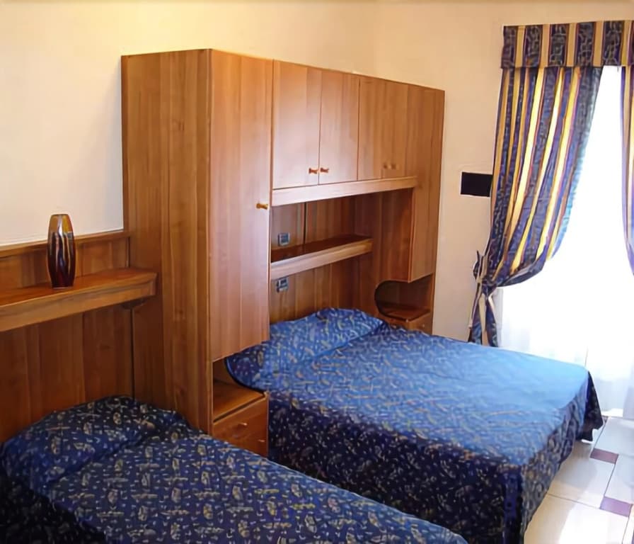 Hotel Mari 2 - photo 4