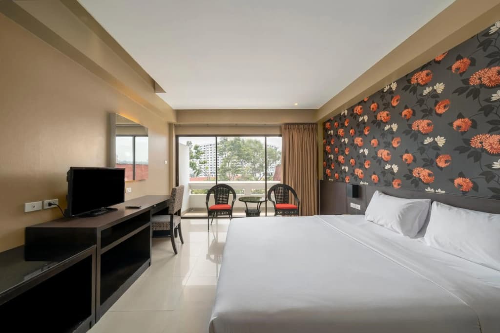 Welcome Plaza Hotel - photo 25