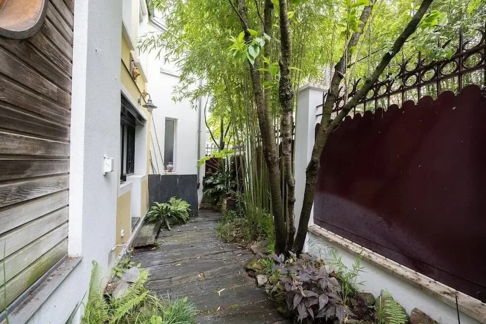 Stunning Architect House with courtyard - photo 8