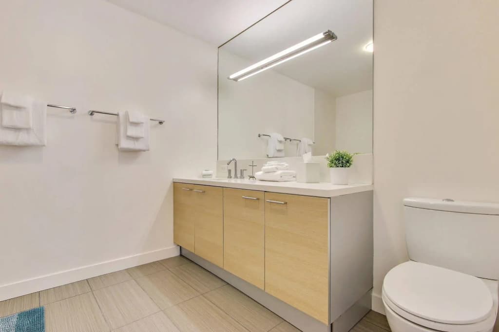 Global Luxury Suites at Figueroa Street - photo 8