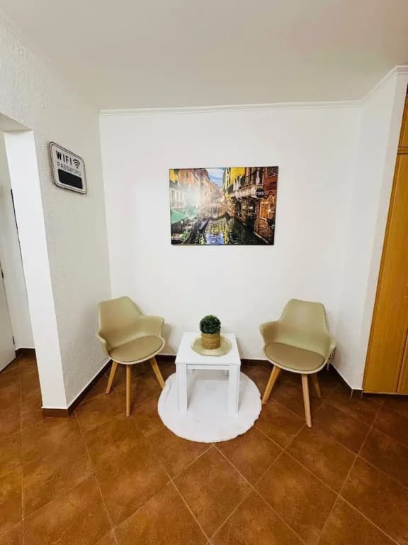 Charming Apart Near Center - photo 7