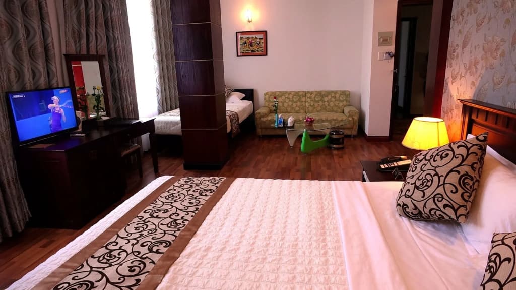 Golden Halong Hotel - photo 6
