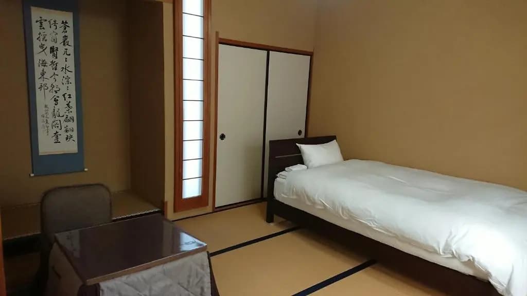 AOI Guest House - photo 5