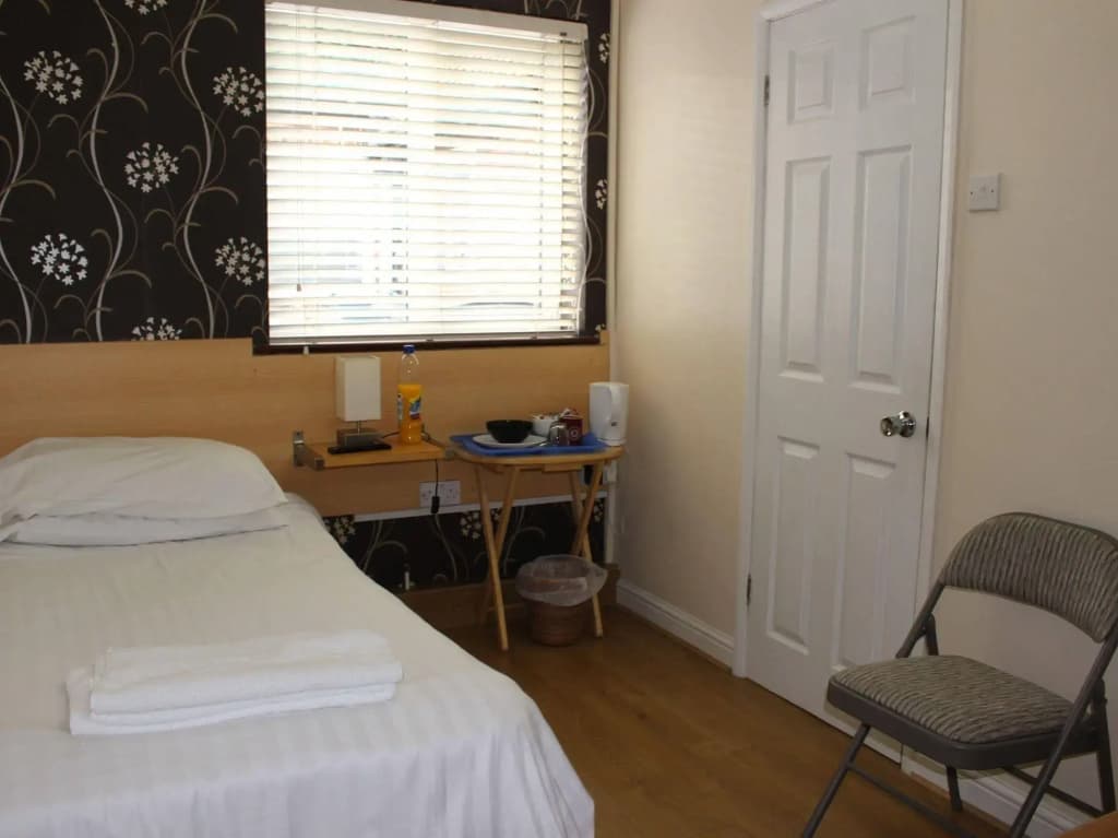 Debden Guest House - photo 16