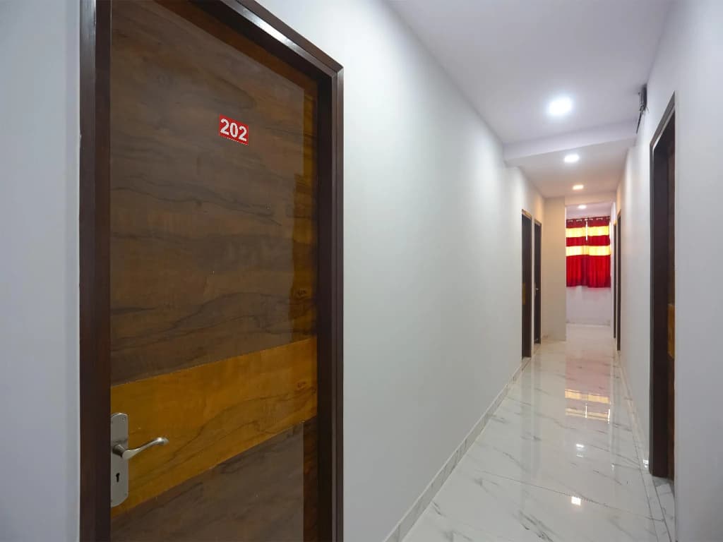 OYO 41215 Three Kings - photo 10