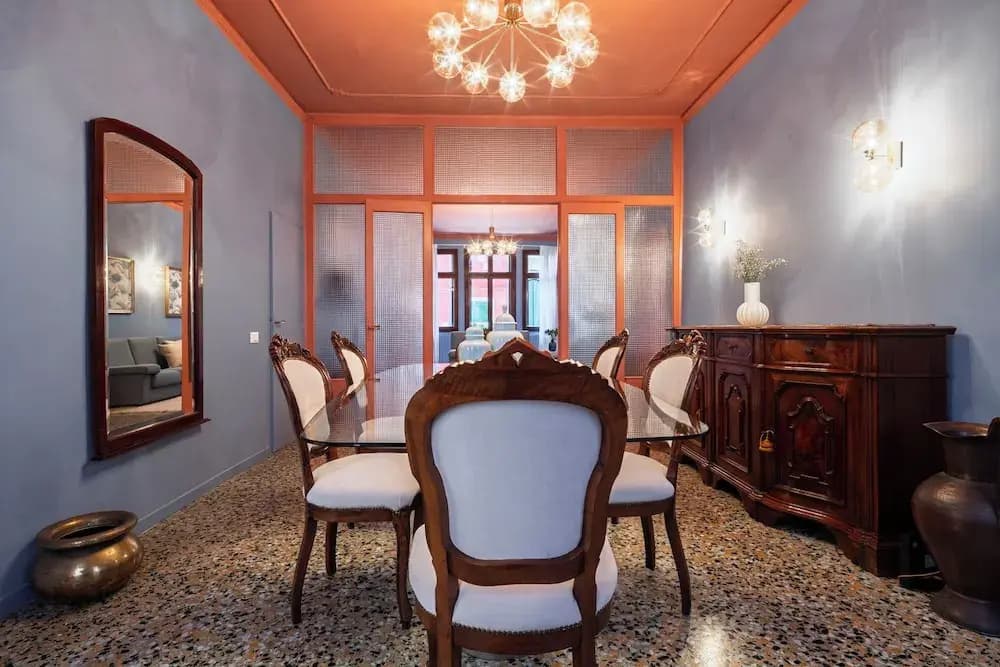 The Arsenal Large Apartment - photo 23