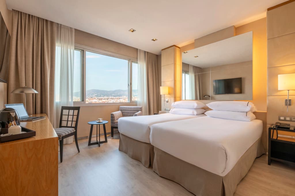 Hesperia Presidente Hotel - photo 4