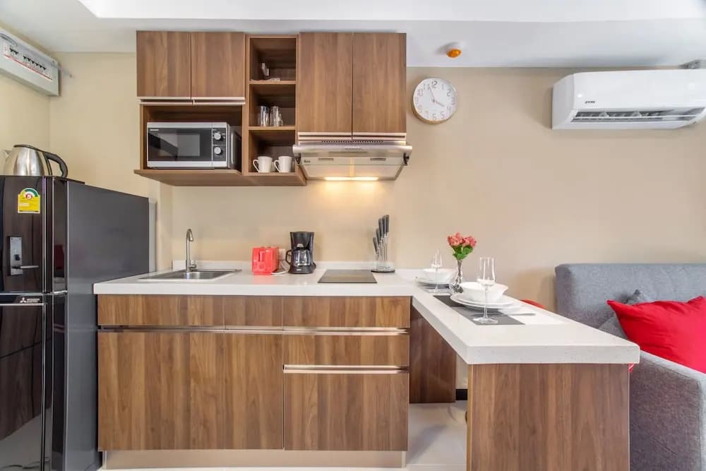 Naiharn Sea Apartment - photo 20
