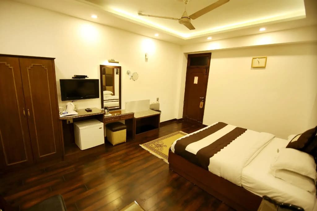 Hotel Parkway Deluxe - photo 7