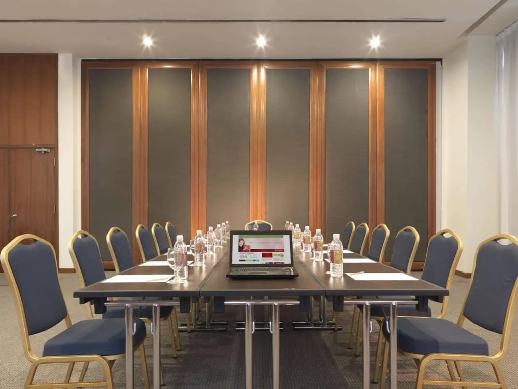 Hotel Capitol Kuala Lumpur - photo 14