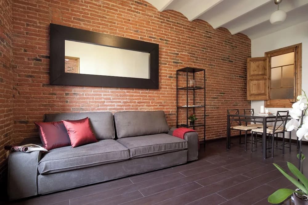 Beautiful Eixample Flat for Families - photo 1