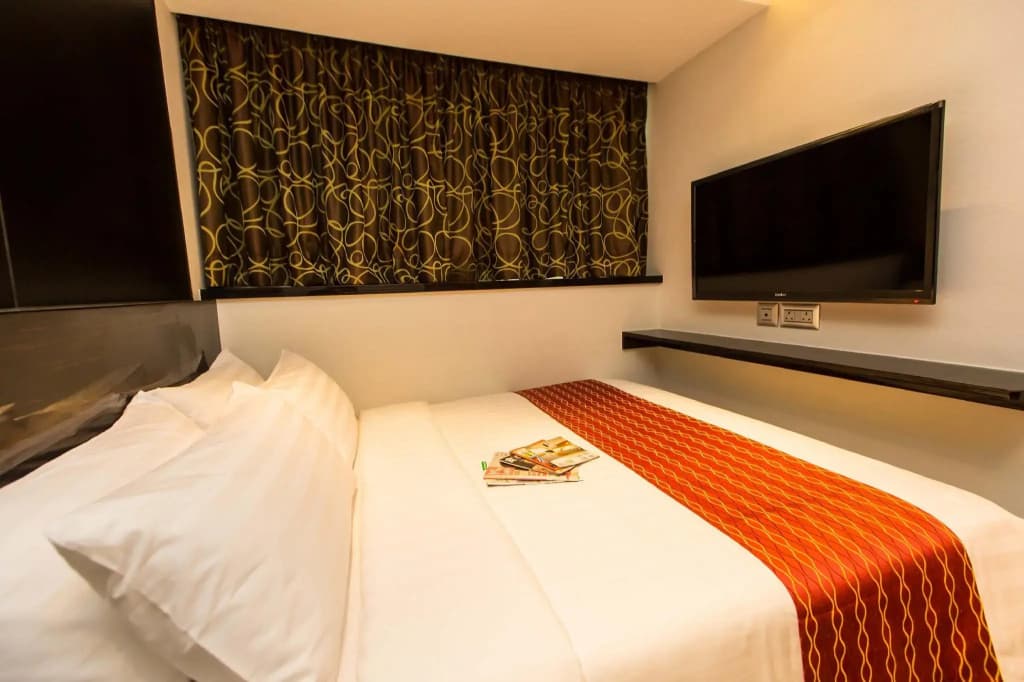 Noble Park Hotel - photo 6