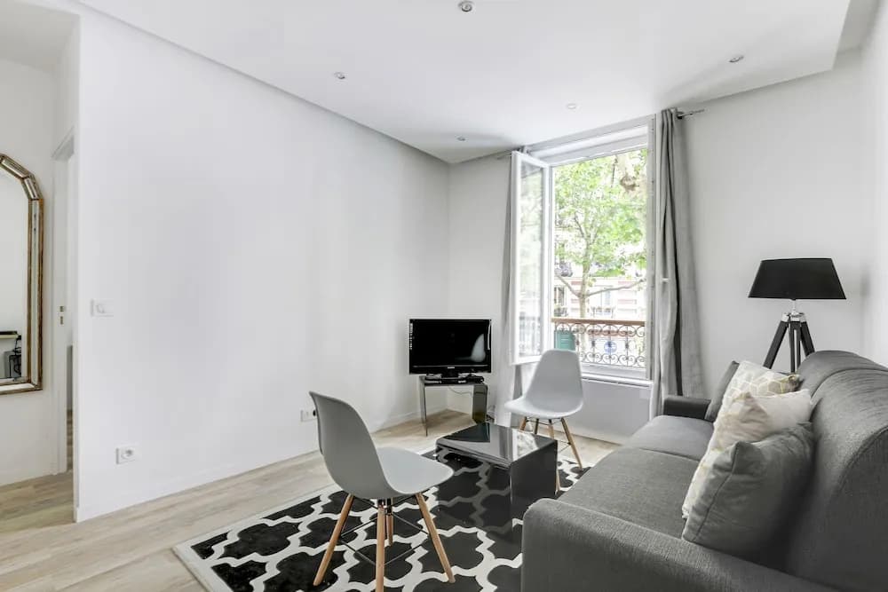 Pick A Flat's Menilmontant Pyrenees - photo 10