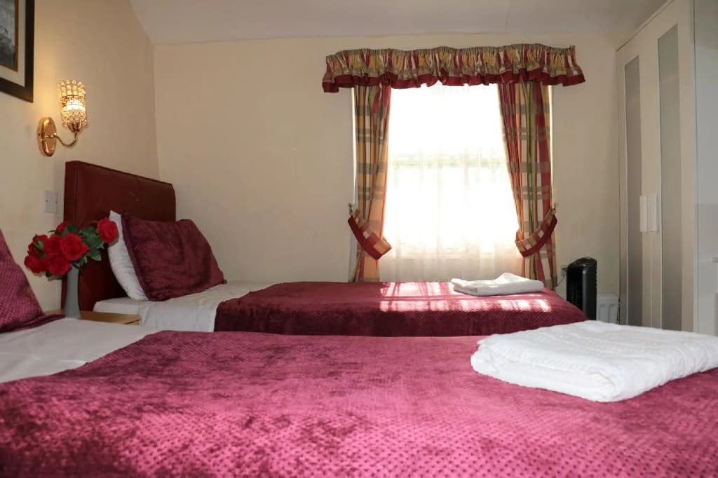 Barry House - photo 19