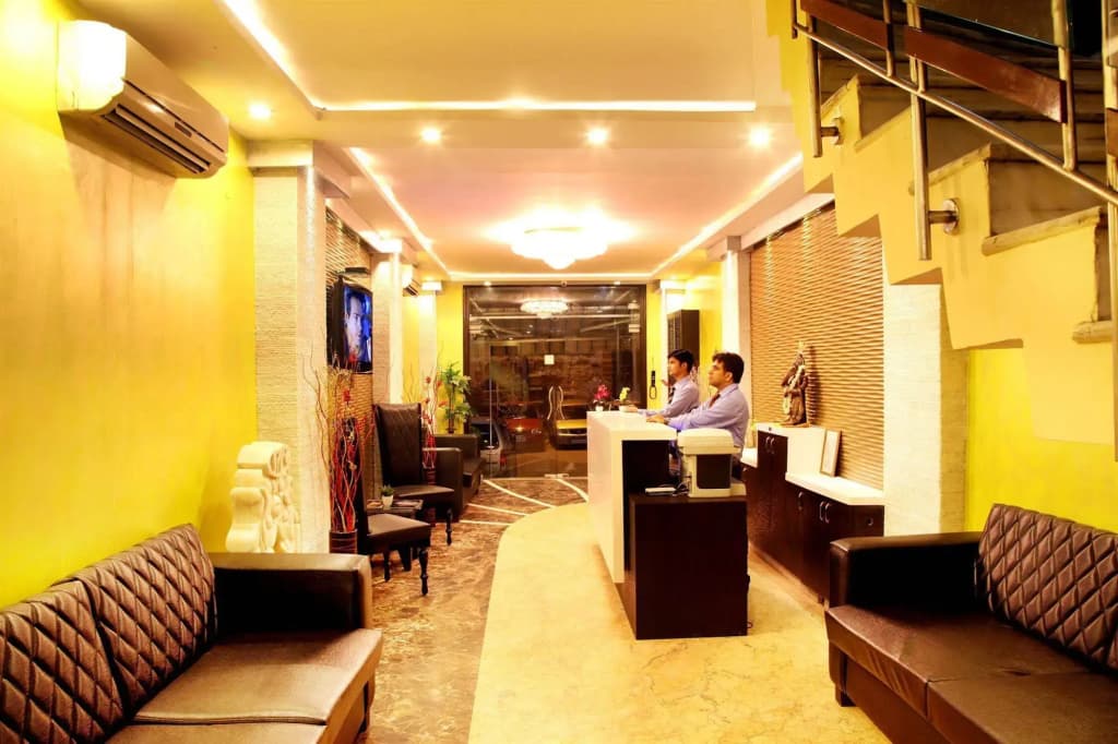 Hotel TJS Royale - photo 1