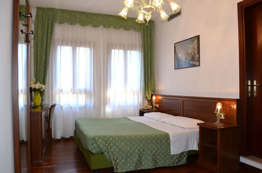 Hotel Villa Cipro - photo 5