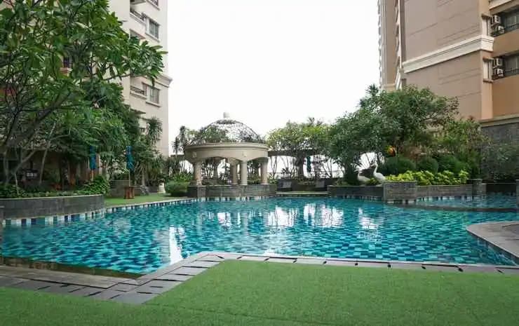Sweet 2BR Mediterania Marina Residences By Travelio - photo 5