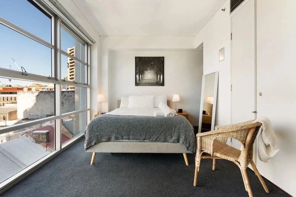 Sun Drenched Apartment in Darlinghurst - photo 3
