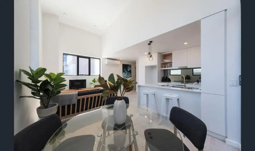 Bond Quarter Loft - photo 5