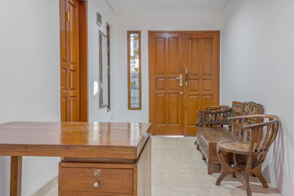 OYO 366 Thamadhiro Residence - photo 2