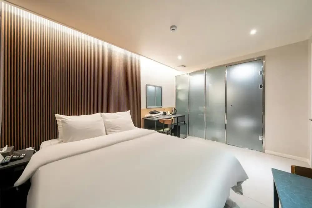 M&Lucky Hotel - photo 16