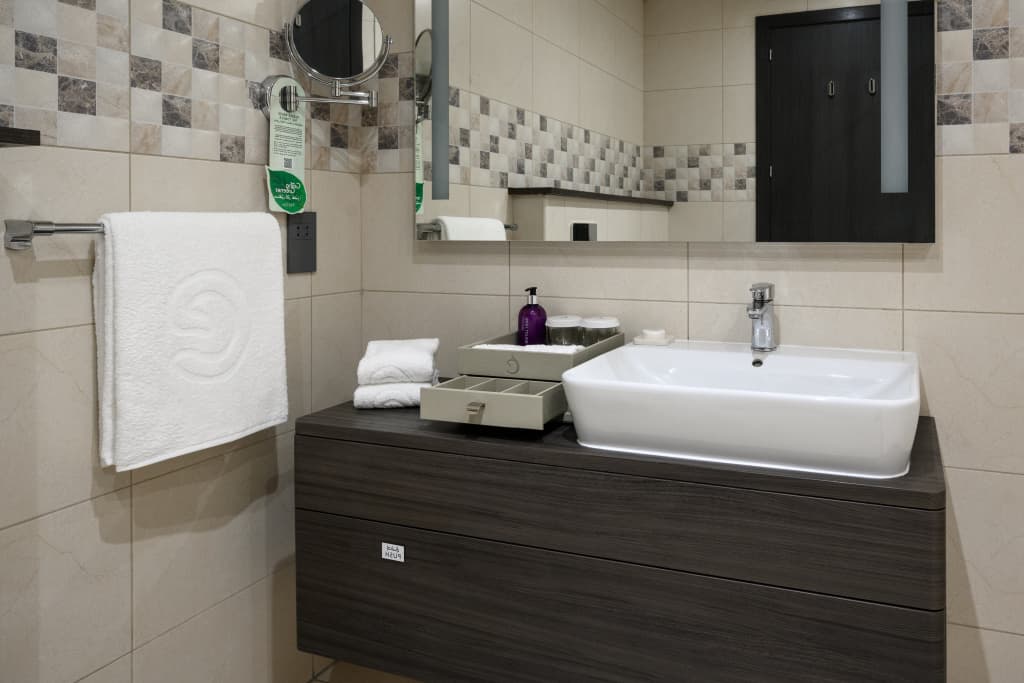 Centara West Bay Hotel & Residences Doha - photo 8