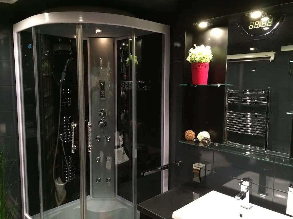 Serene City Centre Apartment Budapest - photo 11