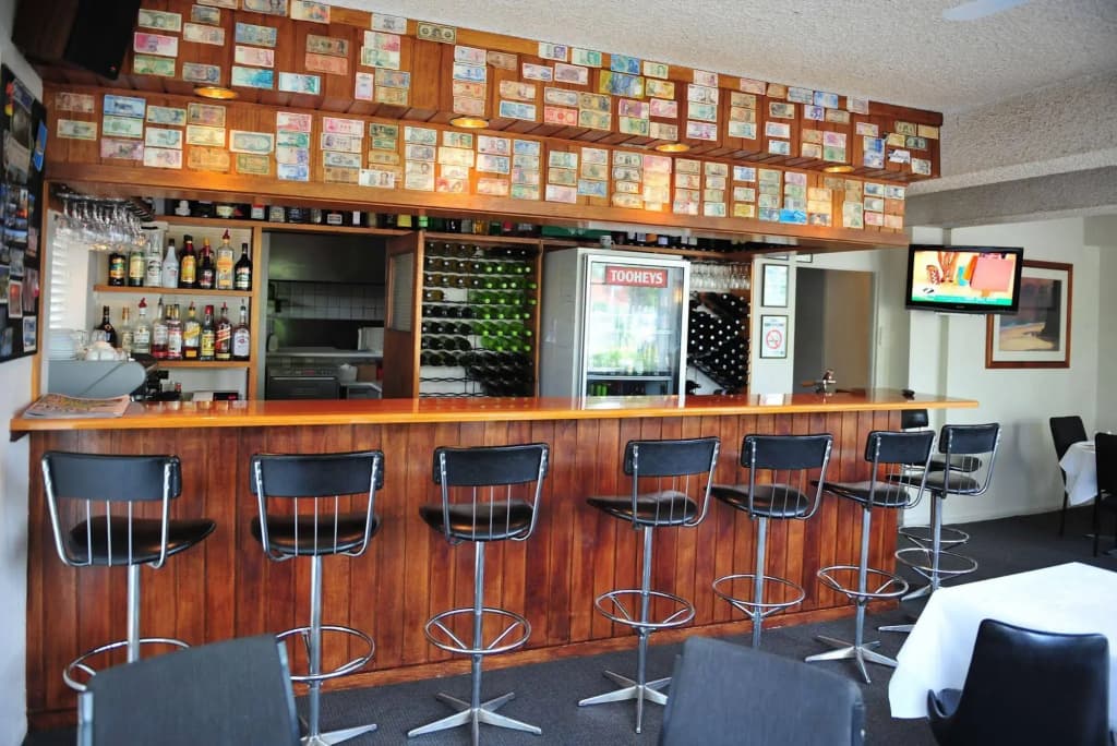Beaumaris Bay Motel - photo 22