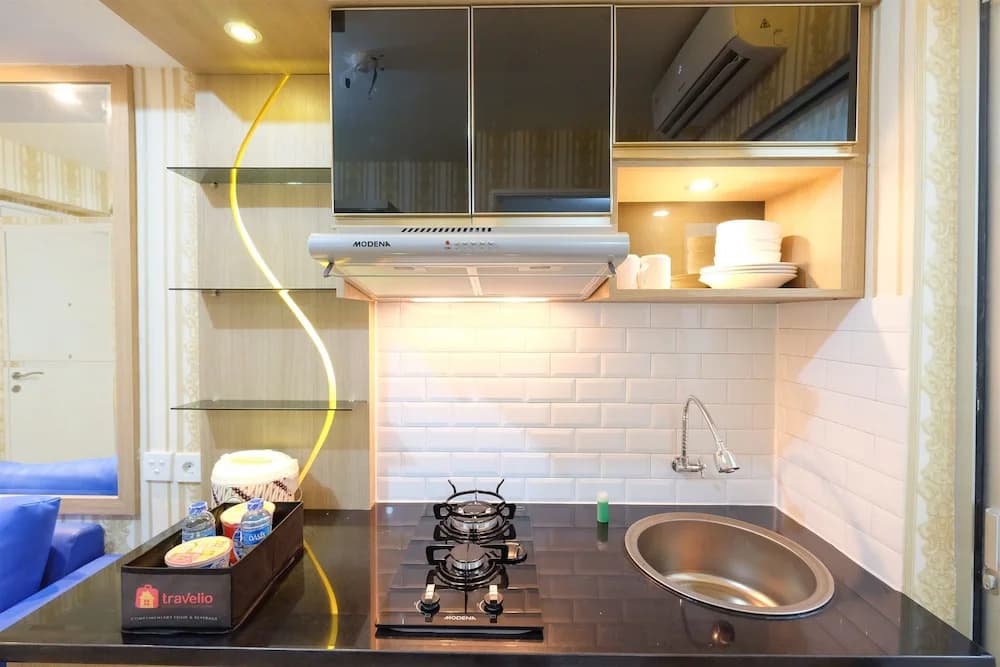 Cozy & Affordable Bassura City Apartment - photo 22