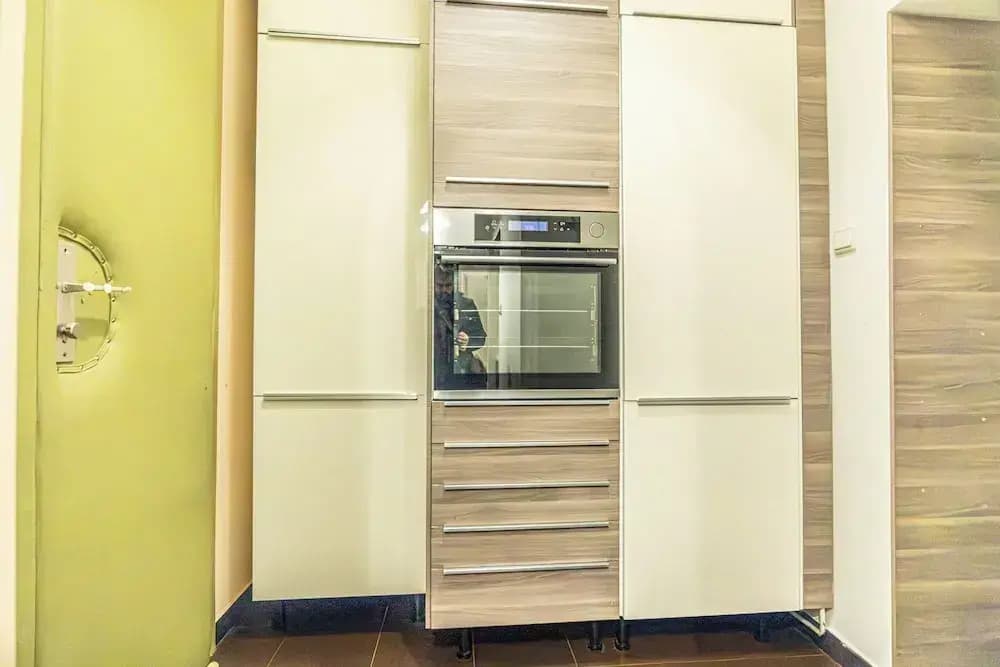Chic 2BR City Stay Central Location - photo 13