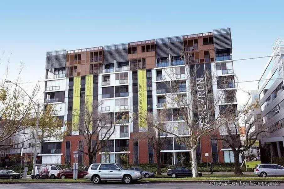 Astra Apartments - St Kilda Rd - photo 1