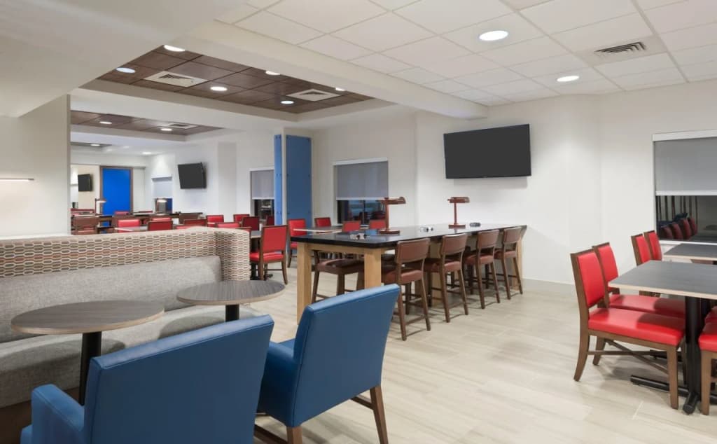 Holiday Inn Express & Suites Nearest Universal Orlando by IHG - photo 19