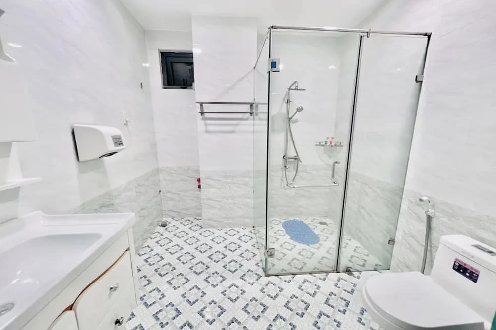 RedDoorz Truc Huyen Hotel - photo 10