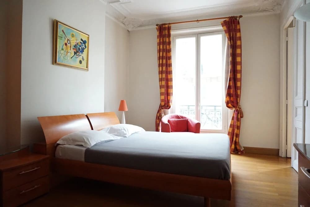 Place des Etats Unis-5 pièces-130 m² -Paris 16 - photo 2