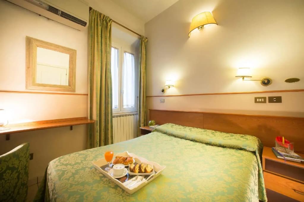 Hotel Montreal - photo 17